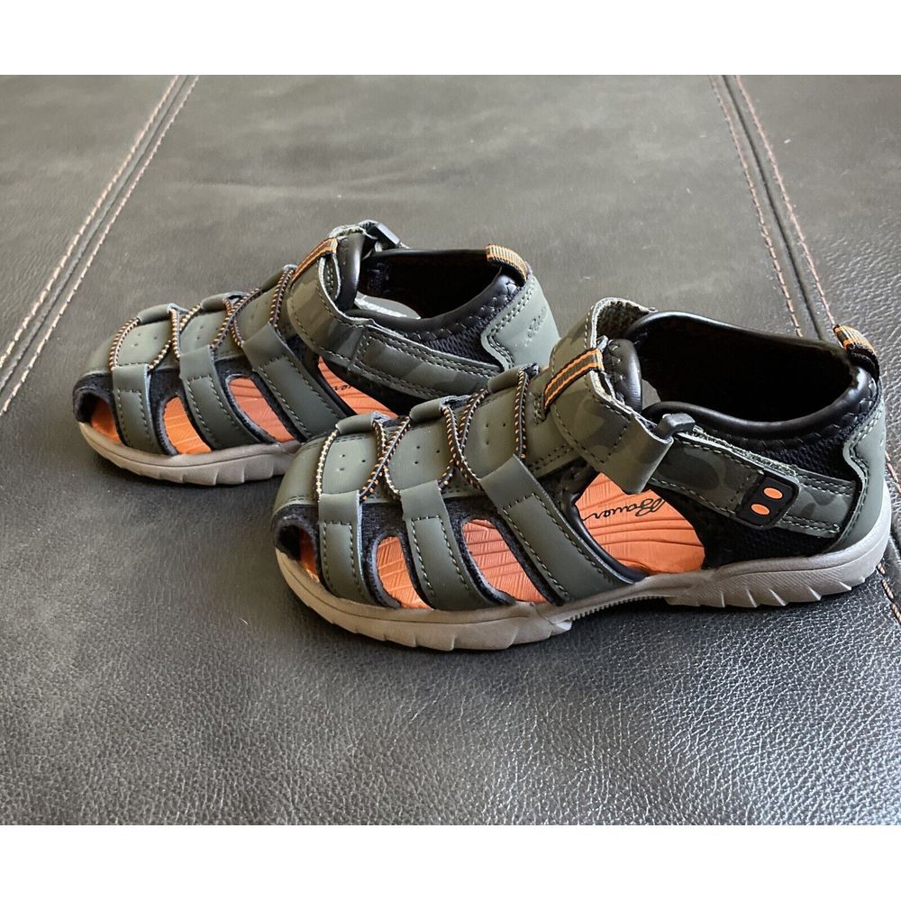 NEW ~ EDDIE BAUER Toddler Boy's Size 10 Closed Toe T Strap Sandals Shoes Beach